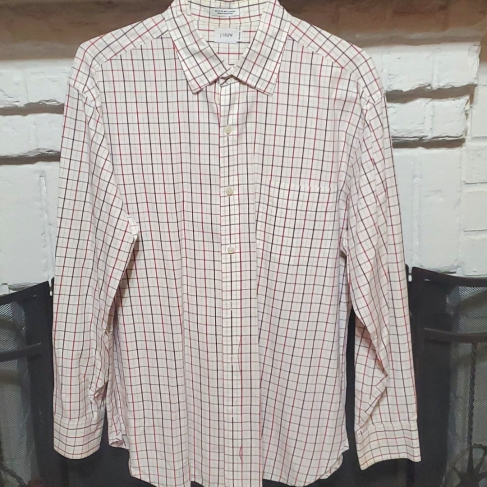 J Crew men's 100% cotton dress shirt in great condition!